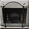 D01. Metal fireplace screen. 